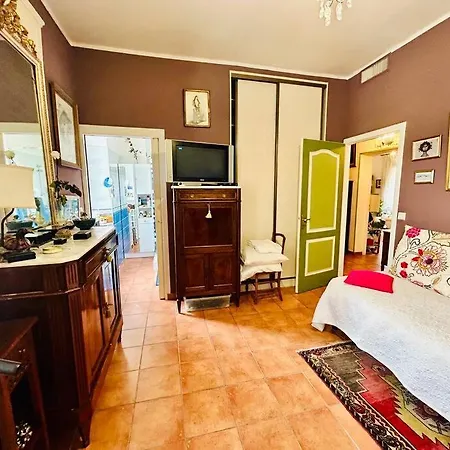 Spacieux En Centre-ville Apartment